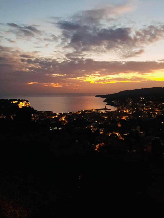 Appartement Cassis Vue Mer D'Exception Екстериор снимка